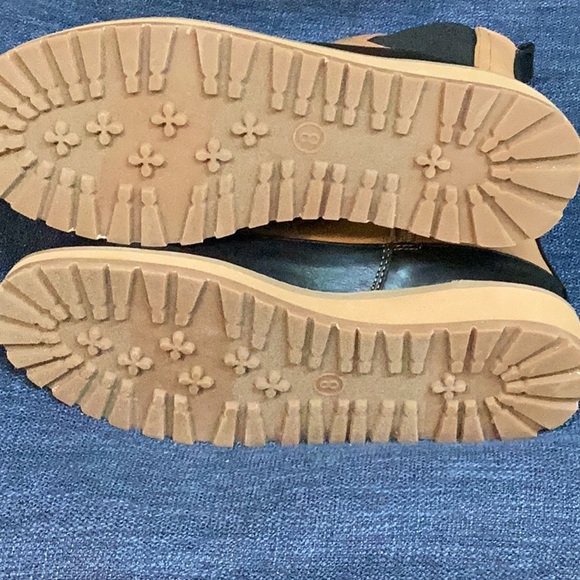 Women's Cambria Chelsea Boots - Universal Thread - cognac - various - new - Picture 8 of 8